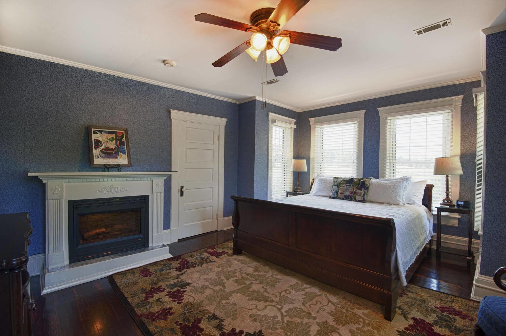 Steeles Tavern Manor Bed & Breakfast Raphine Luaran gambar